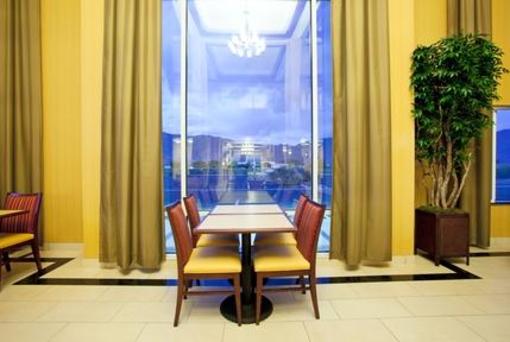 фото отеля Holiday Inn Express Hotel & Suites Minden