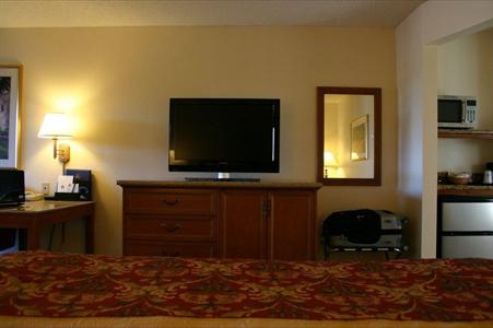 фото отеля BEST WESTERN PLUS A Wayfarer's Inn & Suites