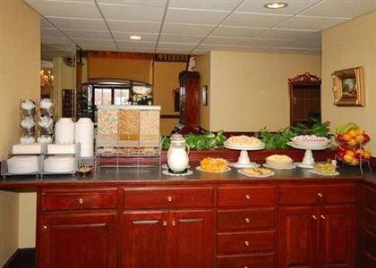 фото отеля Comfort Suites Riverfront Park