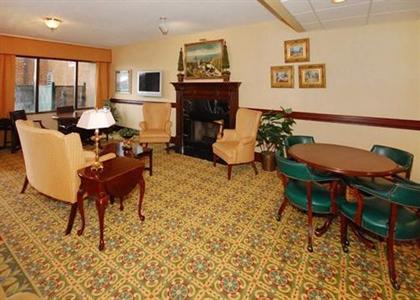 фото отеля Comfort Suites Riverfront Park