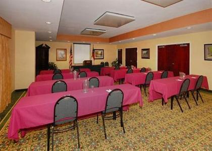 фото отеля Comfort Suites Riverfront Park
