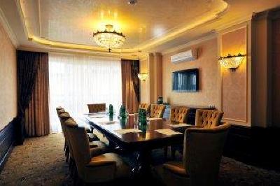 фото отеля Nobilis Hotel
