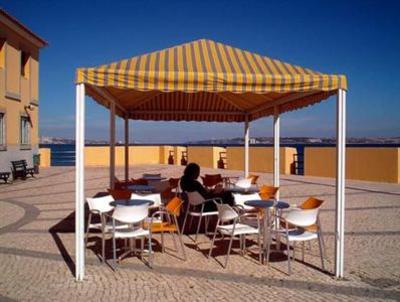 фото отеля Catalazete - Oeiras  Youth Hostel