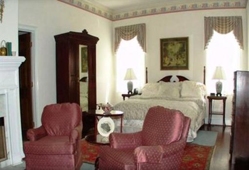 фото отеля Perrin Guest House Inn