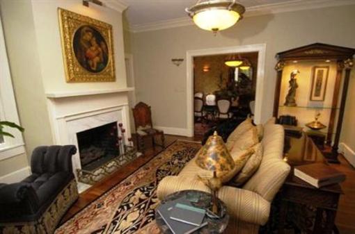фото отеля Perrin Guest House Inn