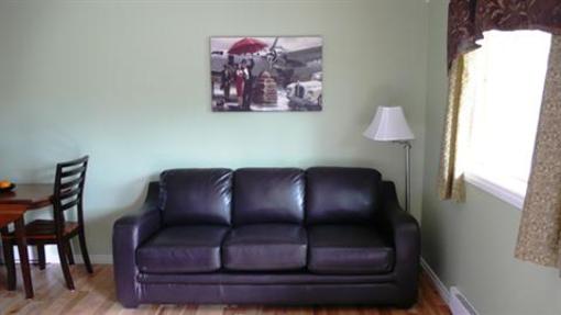фото отеля Parkside Inn Haines Junction