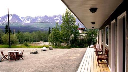 фото отеля Parkside Inn Haines Junction