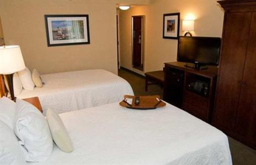 фото отеля Hampton Inn Cincinnati Riverfront (Downtown Area)