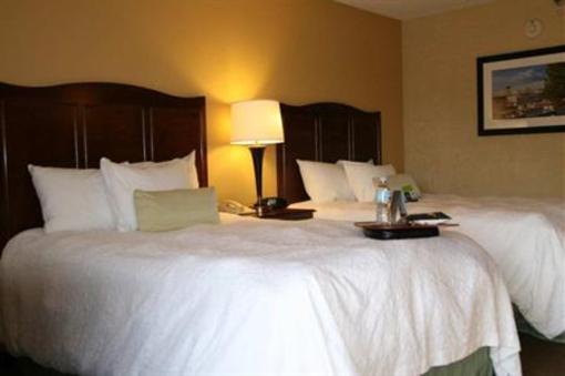 фото отеля Hampton Inn Cincinnati Riverfront (Downtown Area)