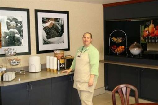 фото отеля Hampton Inn Cincinnati Riverfront (Downtown Area)