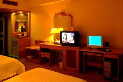фото отеля Wuzhou Hotel Xijiang Road
