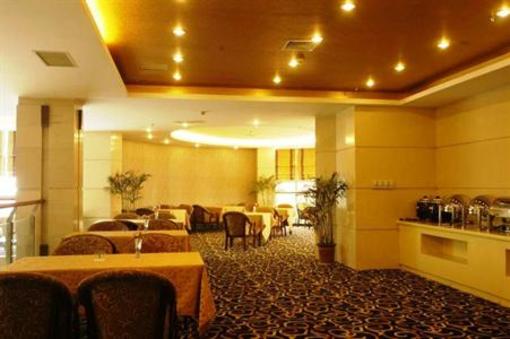 фото отеля Regal Holiday Hotel