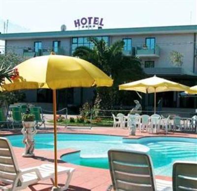фото отеля Hotel Parco degli Ulivi Scerne