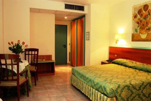 фото отеля Hotel Parco degli Ulivi Scerne