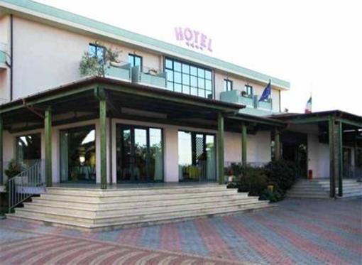 фото отеля Hotel Parco degli Ulivi Scerne