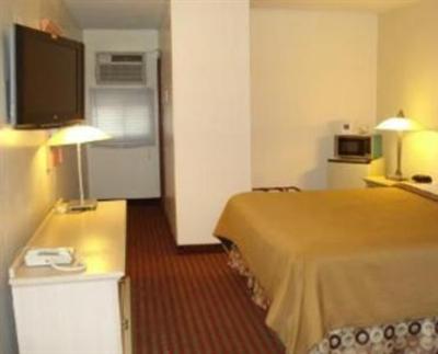 фото отеля All Seasons Inn & Suites