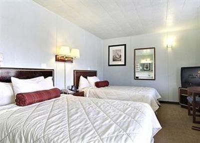 фото отеля Rodeway Inn Santa Rosa