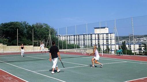 фото отеля Mellieha Bay Hotel