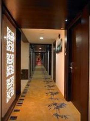 фото отеля BluPetal - A Business Hotel