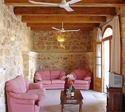 фото отеля Ta' Sansuna Farmhouse