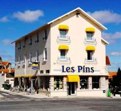 фото отеля Les Pins Hotel