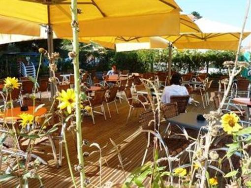 фото отеля Les Pins Hotel