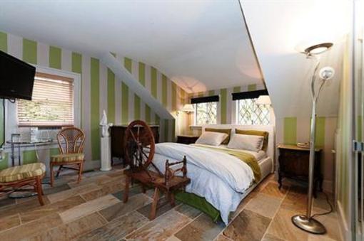фото отеля House on Dunbar B&B