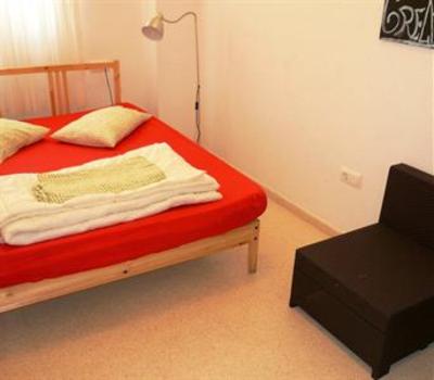 фото отеля Cadiz Inn Backpackers