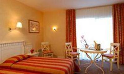 фото отеля Hotel L’Ermitage Saulges