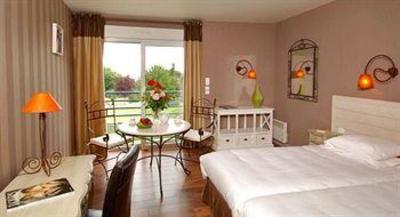 фото отеля Hotel L’Ermitage Saulges