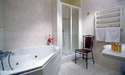 фото отеля Hotel L’Ermitage Saulges