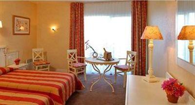 фото отеля Hotel L’Ermitage Saulges