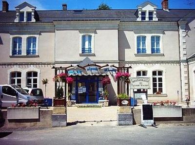 фото отеля Logis Le Port Saint Aubin