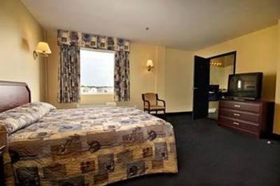 фото отеля Super 8 Motel West Vaudreuil