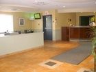 фото отеля Super 8 Motel West Vaudreuil