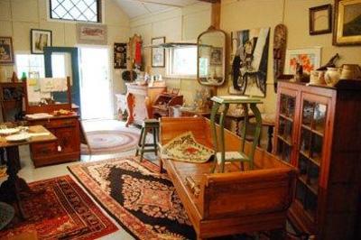 фото отеля Harbourne-by-the-Lake Bed & Breakfast