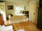 фото отеля Harbourne-by-the-Lake Bed & Breakfast