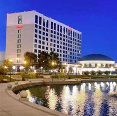 фото отеля Marriott Newport News at City Center