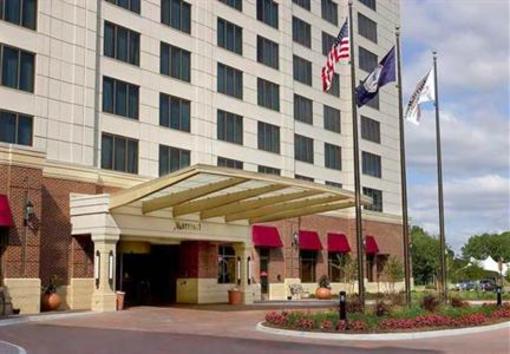 фото отеля Marriott Newport News at City Center