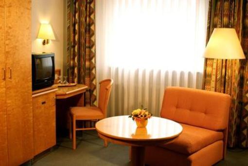 фото отеля Hotel Auracher Hof