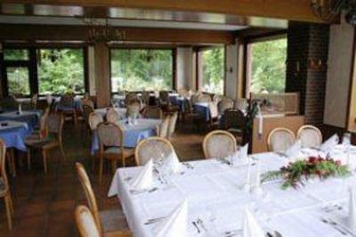 фото отеля Hotel Restaurant Zum Waldfrieden