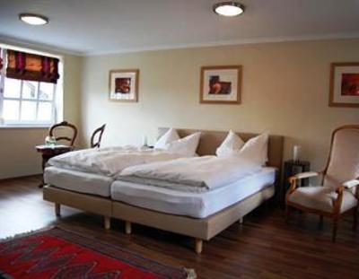 фото отеля Heinrich Bed & Breakfast