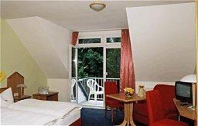 фото отеля Hotel Zur Post Deudesfeld