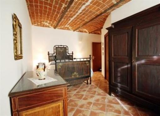 фото отеля Relais San Desiderio Asti
