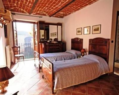 фото отеля Relais San Desiderio Asti