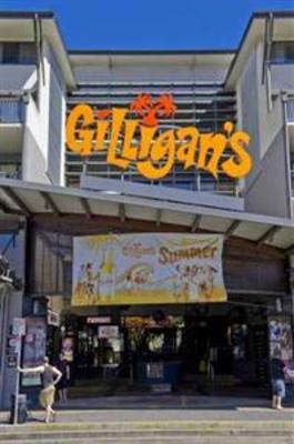 фото отеля Gilligans Backpackers Hotel & Resort