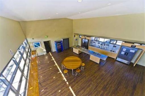 фото отеля Gilligans Backpackers Hotel & Resort