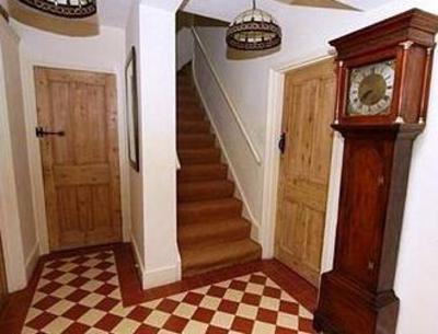фото отеля Woolfox Guest House