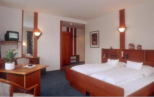 фото отеля Land-gut-Hotel Forsthof