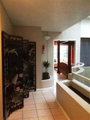 фото отеля Stellar Party Pad